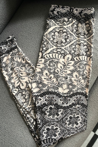 Lace Print QUEEN SIZE Leggings