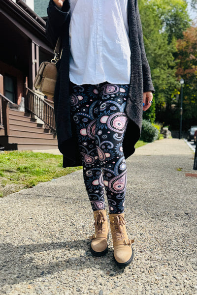 Yoga Waist 5" Pink Paisley Print Leggings Leggings