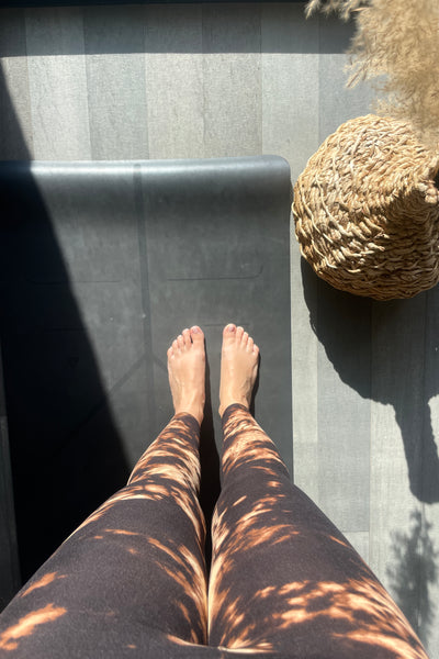 Yoga Waist 5" Amber Tie Dye Print Leggings