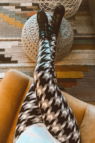 Black/White Houndstooth Print Leggings