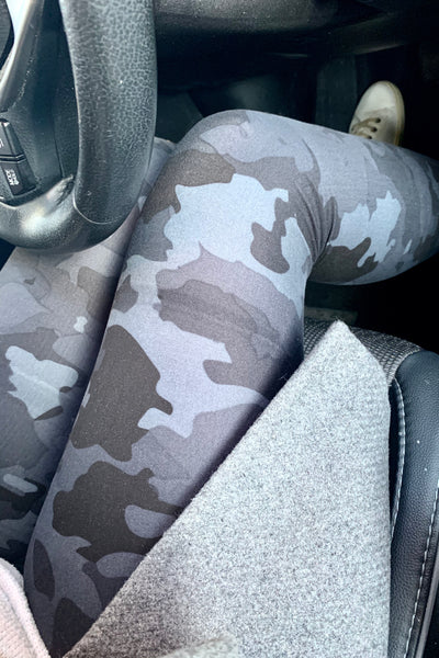 Yoga Waist 5" Gray Army Print Leggings