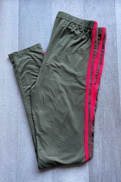 Solid Leggings with side stripes CURVY SIZE (Multiple options)