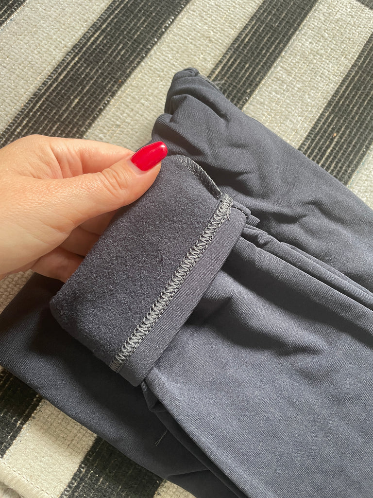 Solid Color FLEECE Lined Sweater Leggings (One Size)