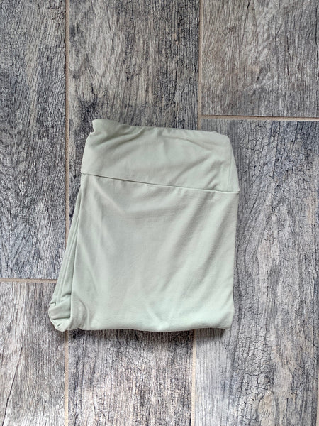 Yoga Waist 3" Solid Color Basic Leggings