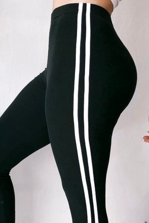 Black CURVY SIZE Capris with Side Stripes