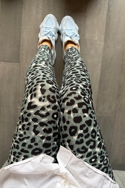 Gray Cheetah Print OS Leggings
