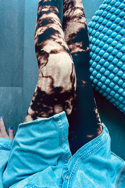 Yoga Waist Amber Tie Die Print Curvy SIZE Leggings