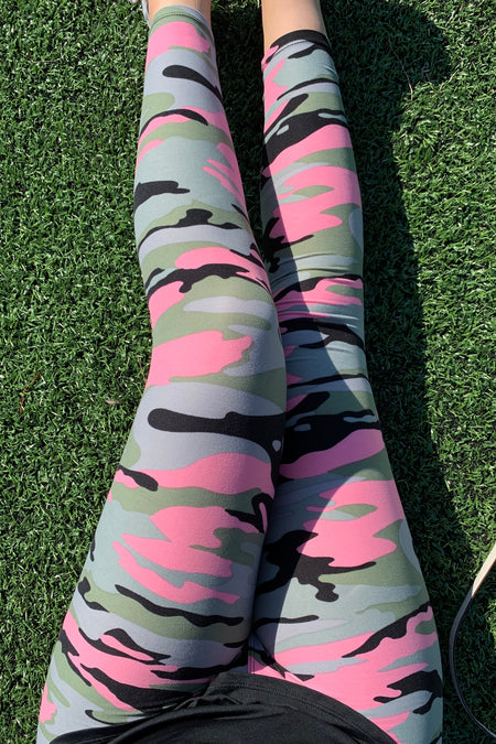 Yoga Waist Pink/Olive Army Print Queen Size Leggings