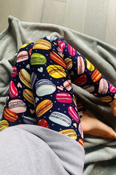 Macaroon Print QUEEN SIZE Leggings