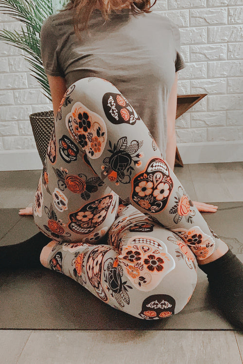 Grey/Orange Sugar Skull Print QUEEN SIZE Leggings