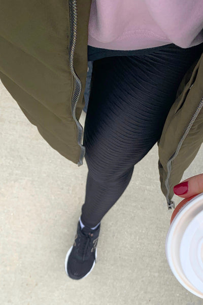 Solid Textured Active Yoga Waist Leggings with a Scrunchy Back Detail