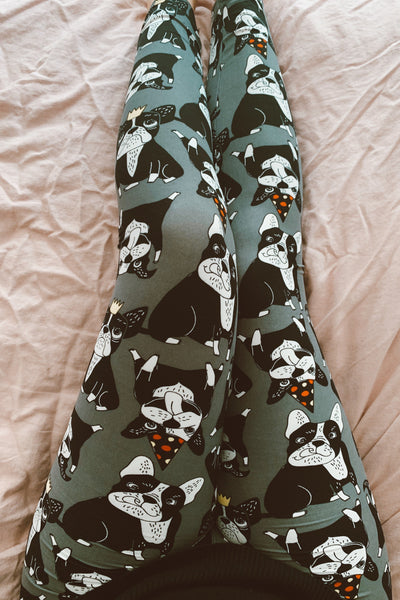 french bulldog print-patterned-elegant-stylish-print-festival-sports-buttery-soft-brushed-women-yoga-online-leggings-tights-one-size-nonseethrough 1 (5)