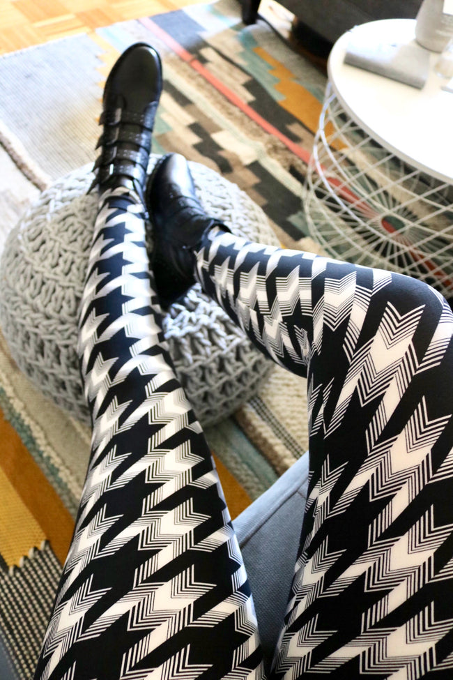 Black/White Houndstooth Print Leggings